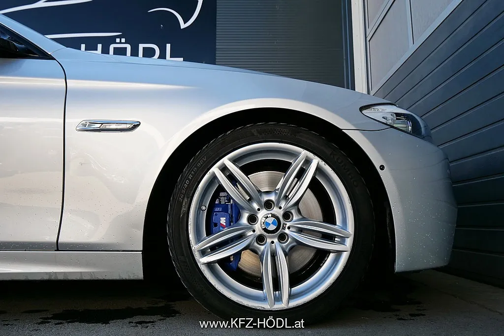 BMW 550d xDrive Touring Österreich-Paket Aut. Image 7