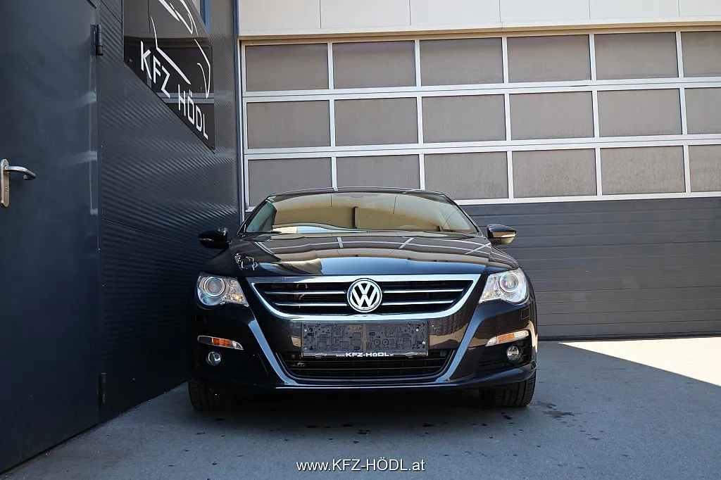 Volkswagen Passat CC 2,0 TDI DPF DSG Image 3